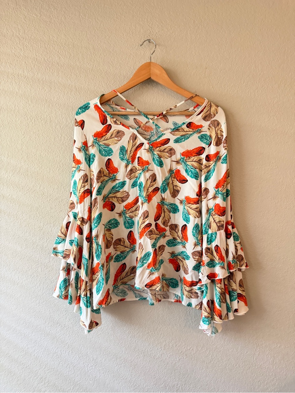 Anthropologie Entro Cream Feather-Print Bell Sleeve Top Medium